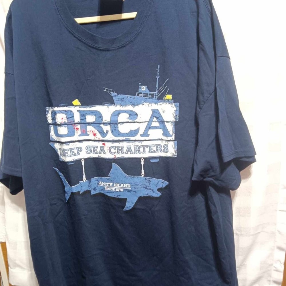 T-Shirt with ORCA pictures NWT size 3XL